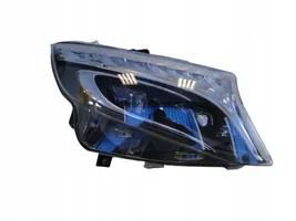 Mercedes-Benz V Class W447 Lampa przednia A4479064700