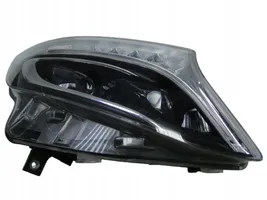 Mercedes-Benz V Class W447 Lampa przednia A4479060201