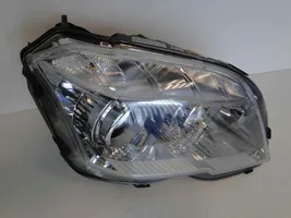 Mercedes-Benz GLK (X204) Lampa przednia A2044420903