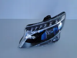 Mercedes-Benz V Class W447 Lampa przednia A4479063401