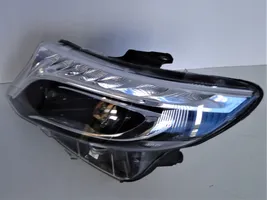 Mercedes-Benz V Class W447 Lampa przednia A4479061401