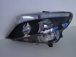 Mercedes-Benz V Class W447 Lampa przednia A4479067700