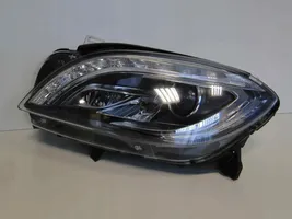 Mercedes-Benz ML W166 Lampa przednia A1668207259