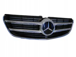 Mercedes-Benz V Class W447 Etupuskurin ylempi jäähdytinsäleikkö A4478800183