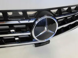 Mercedes-Benz ML W166 Grotelės viršutinės A1668801085