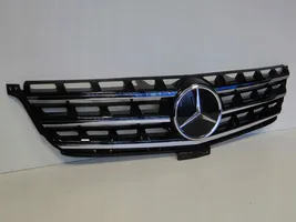 Mercedes-Benz ML W166 Grotelės viršutinės A1668801085