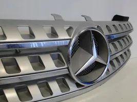 Mercedes-Benz ML W164 Front bumper upper radiator grill 