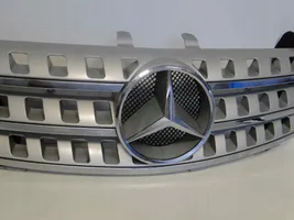 Mercedes-Benz ML W164 Front bumper upper radiator grill 