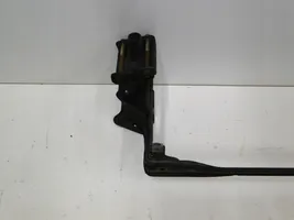 Mercedes-Benz CL C216 Traverse inférieur support de radiateur A2216200315