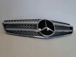 Mercedes-Benz E C207 W207 Grotelės viršutinės A2078800483