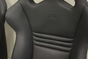 Nissan GT-R Set sedili 
