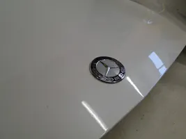 Mercedes-Benz C AMG W205 Pokrywa przednia / Maska silnika A2058800657