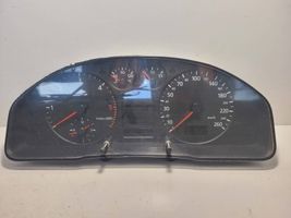 Audi A4 S4 B5 8D Nopeusmittari (mittaristo) 8D0919861A