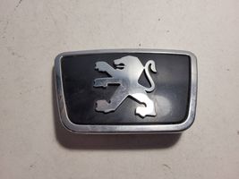 Peugeot 406 Manufacturer badge logo/emblem 4433010