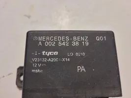 Mercedes-Benz E W211 Hehkutulpan esikuumennuksen rele A0025423819