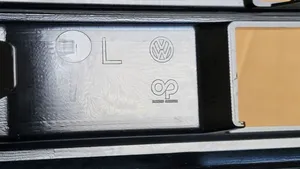 Volkswagen Touareg III Griglia superiore del radiatore paraurti anteriore 