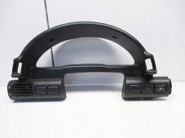 Nissan Serena Cornice cruscotto -