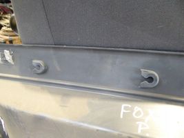 Volkswagen Fox Rivestimento del pannello della portiera posteriore 5Z0867044