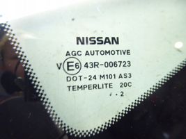 Nissan Qashqai Fenêtre latérale avant / vitre triangulaire -