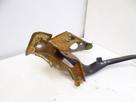 Toyota Avensis T220 Pedal de embrague 