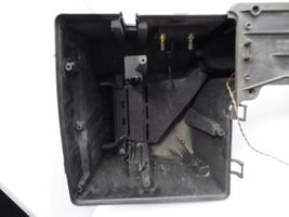 Mercedes-Benz Vito Viano W639 Fuse box cover A6395450203