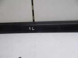 Volkswagen Golf III Moulure de porte avant 1H4853753