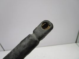 Alfa Romeo 147 Staffa di rinforzo per ammortizzatore bagagliaio 46771551