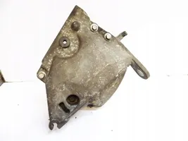 Renault Twingo II Engine mounting bracket 