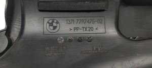 BMW 3 E90 E91 Ilmanoton kanavan osa 7797475