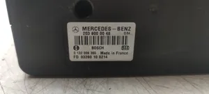 Mercedes-Benz C W203 Unité de commande / module de verrouillage centralisé porte A2038000048