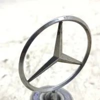 Mercedes-Benz E W211 Emblemat / Znaczek A2108800186