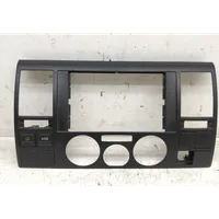 Volkswagen Transporter - Caravelle T5 Verkleidung Radio / Navigation 7H0857237E