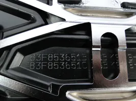 Audi Q3 8U Grotelės priekinės 