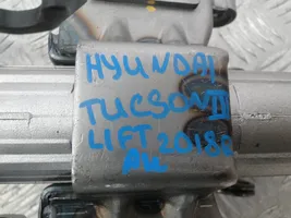Hyundai Tucson TL Ohjauspyörän akseli 