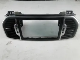 KIA Sportage Grille d'aération centrale 