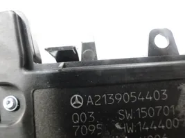 Mercedes-Benz E W213 Muut kytkimet/nupit/vaihtimet A2139054403