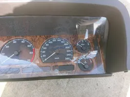 Jaguar XJ X40 Speedometer (instrument cluster) DBC6264