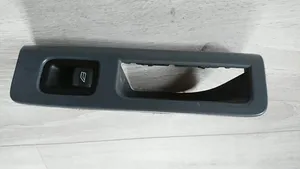 Volvo V50 Enjoliveurs poignée intérieure de porte avant 0000