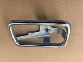 Mercedes-Benz W123 Tapa manecilla puerta trasera 1087550611