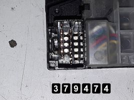 Mazda 5 Autres commutateurs / boutons / leviers 17d682