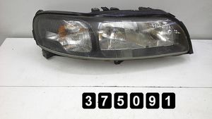 Volvo V70 Lampa przednia 8693548 89007898