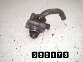 Mazda Xedos 9 Pompa del servosterzo T00132600D