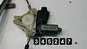 Mitsubishi Carisma Elektryczny podnośnik szyby drzwi 0130821652