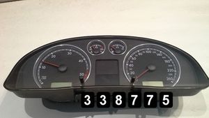 Volkswagen PASSAT B5.5 Licznik / Prędkościomierz 88311299245
