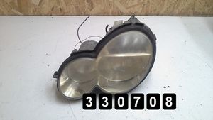 Mercedes-Benz C W203 Lampa przednia 