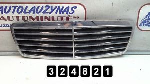 Mercedes-Benz CLK A208 C208 Grille de calandre avant 