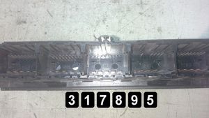 Ford Mondeo Mk III Calculateur moteur ECU 1S7T-15K600-LA