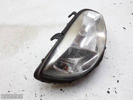 Opel Zafira A Lampa przednia 67716829