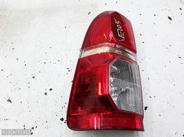 Toyota Hilux (AN10, AN20, AN30) Luz trasera/de freno 