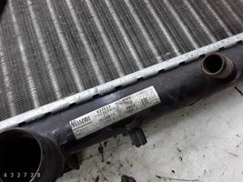 Renault Kangoo II Radiateur de refroidissement 637623